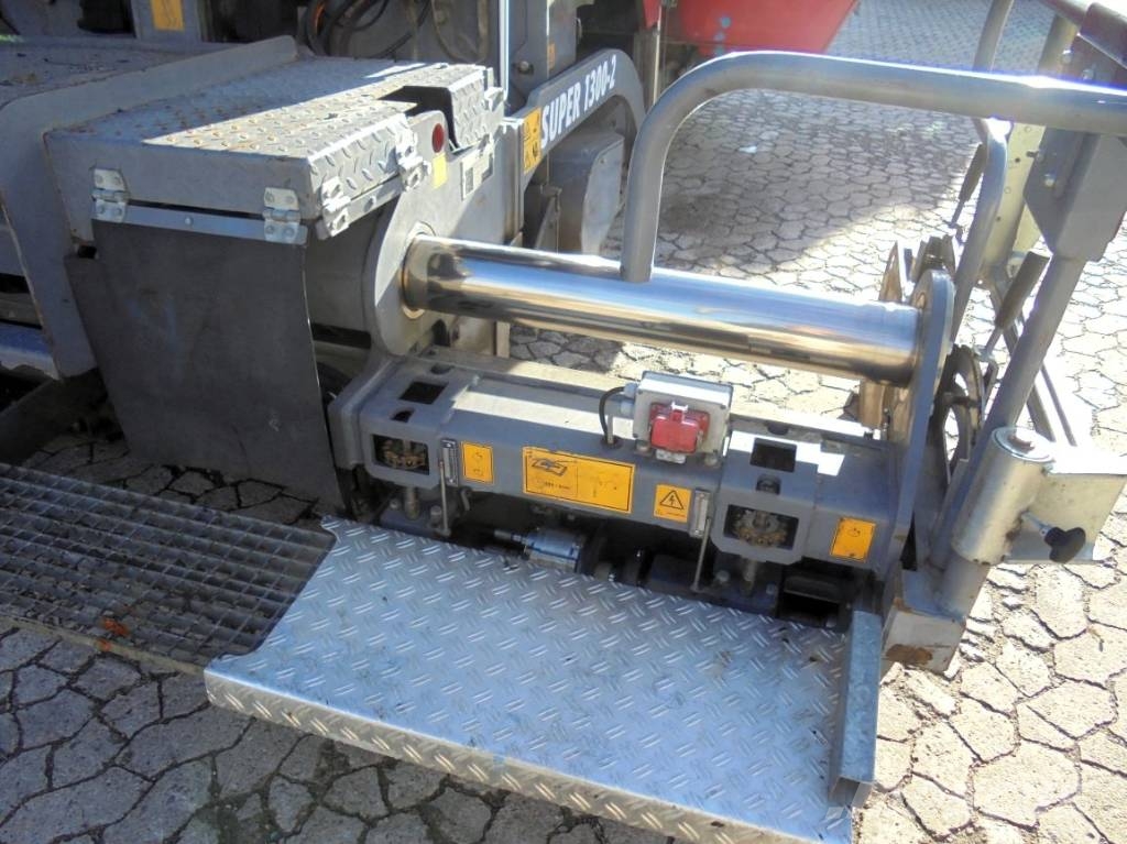Vögele Super 1300-2 Asfalta klājēji