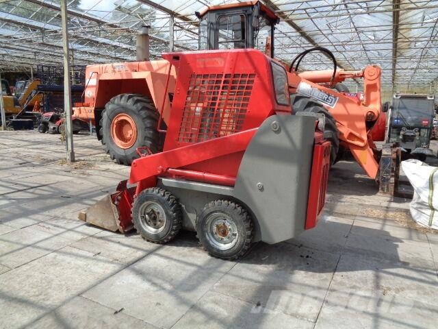 Gehl 1640 スキッドステアローダー