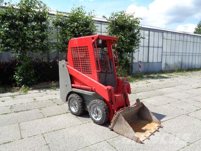 Gehl 1640 スキッドステアローダー