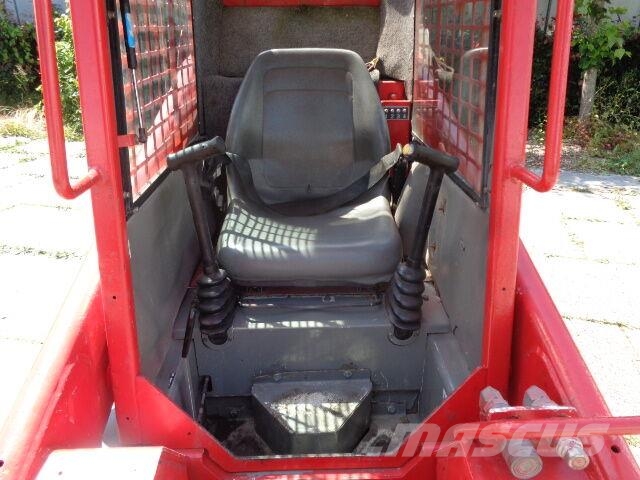 Gehl 1640 スキッドステアローダー