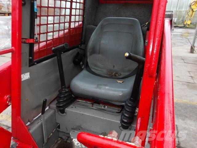 Gehl 1640 スキッドステアローダー