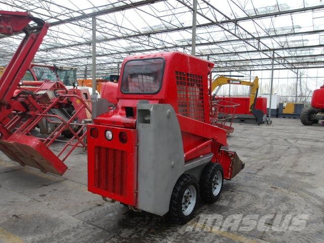 Gehl 1640 スキッドステアローダー