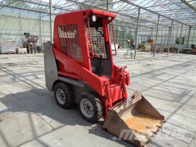 Gehl 1640 スキッドステアローダー