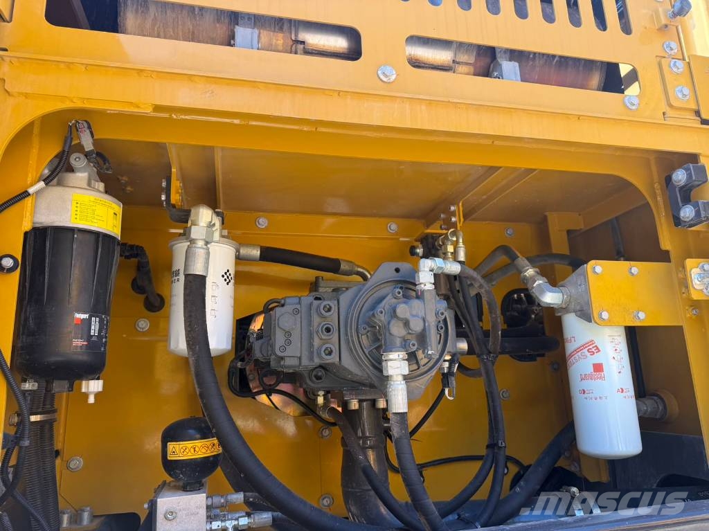 XCMG XE 380 G Верижен екскаватор