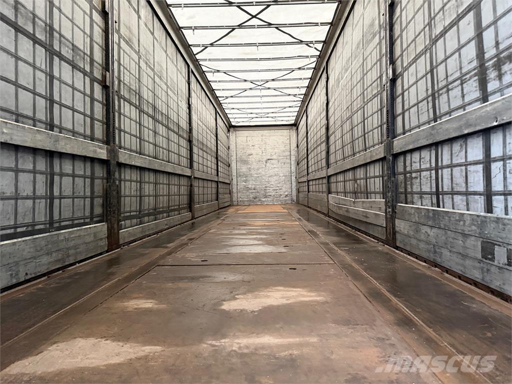 Kögel SN24 LOWDECK Trojstranka VIN 048 Ημιρυμούλκες Κουρτίνα