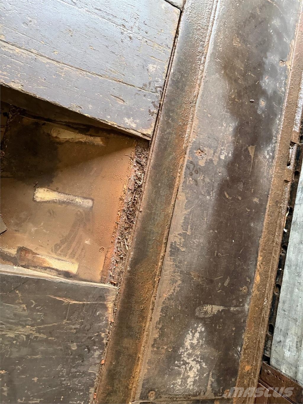 Kögel SN24 LOWDECK Trojstranka VIN 048 Ημιρυμούλκες Κουρτίνα