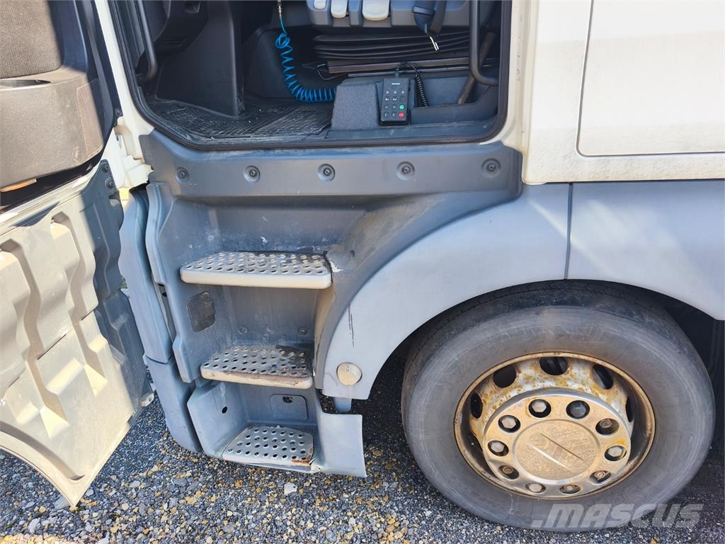 MAN TGX 18.440 + SCHWARZMÜLLER Vlačilci