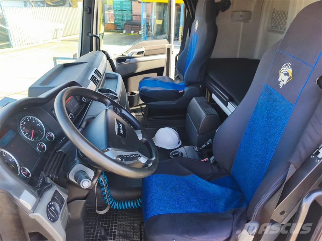 MAN TGX 18.440 + SCHWARZMÜLLER Vlačilci