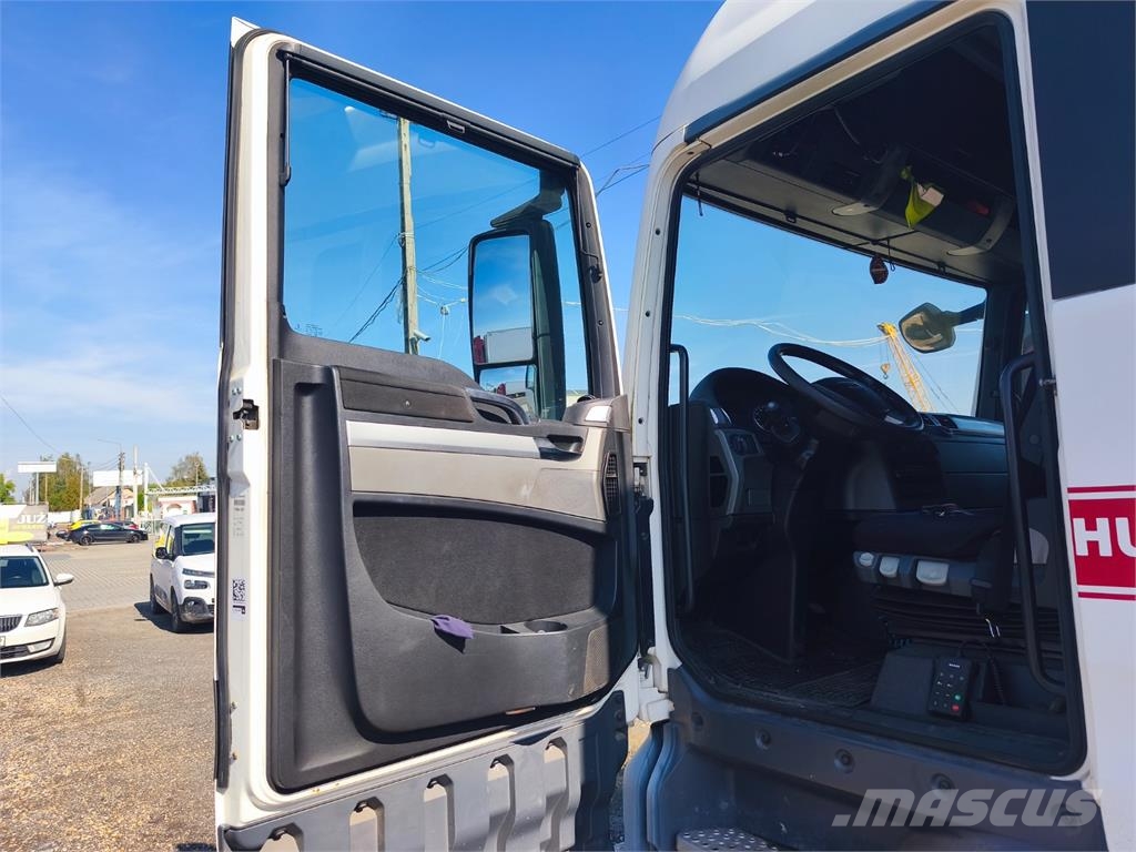 MAN TGX 18.440 + SCHWARZMÜLLER Vlačilci