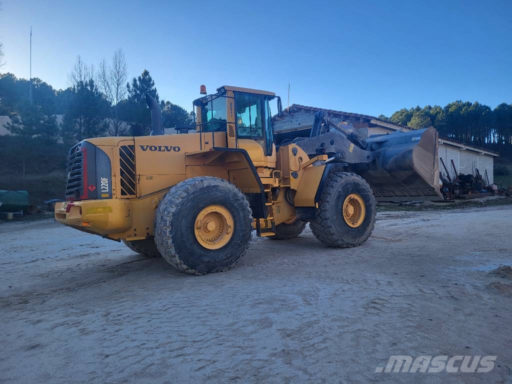 Volvo BM L220F 휠로우더