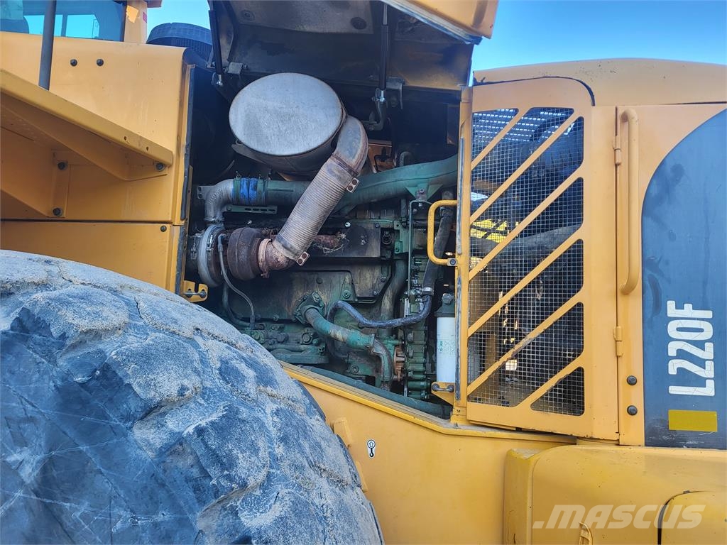 Volvo BM L220F 휠로우더