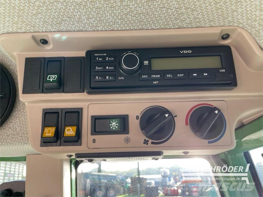 Fendt 209 PA VARIO Трактори