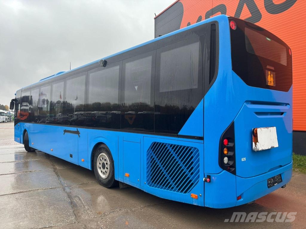 Volvo B8RLE 8900 4x2 45 SEATS / AC / AUXILIARY HEATER Autobus interurbain