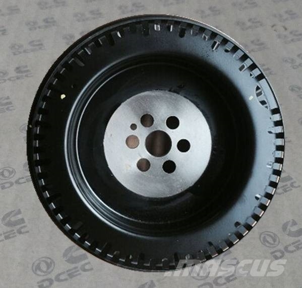 Cummins ISDE Vibration Damper 5256139 Screw 4896798 Motorer