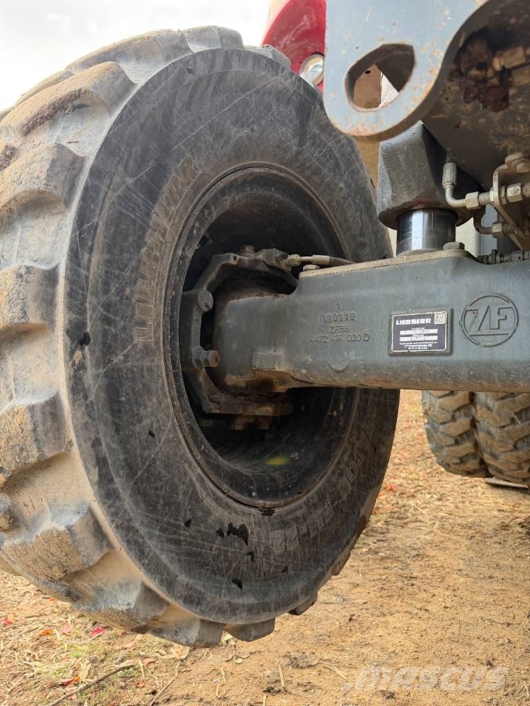 Liebherr 914 Compact Litronic 1er Main حفارات بعجل