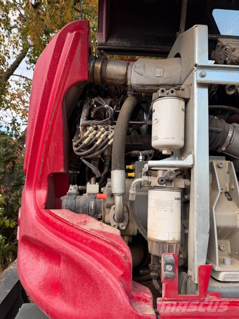 Liebherr 914 Compact Litronic 1er Main حفارات بعجل