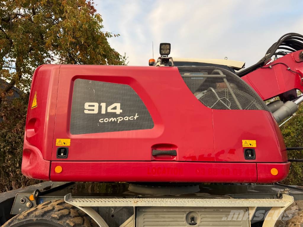 Liebherr 914 Compact Litronic 1er Main حفارات بعجل