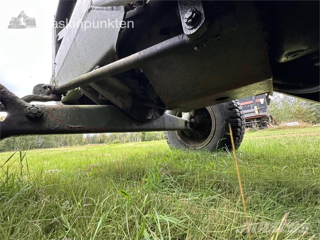 Volvo BM 218 Pyöräpuskutraktori