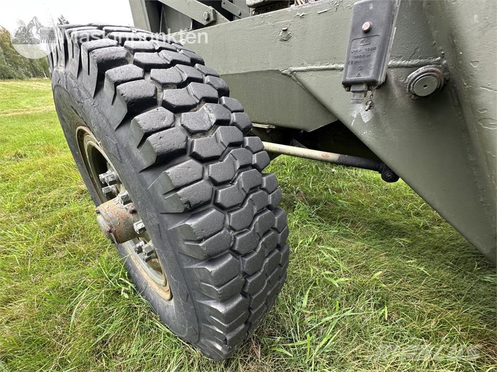 Volvo BM 218 Pyöräpuskutraktori