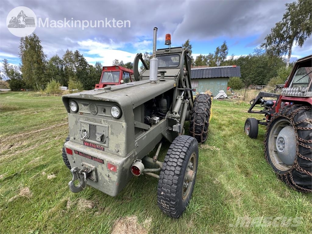 Volvo BM 218 Pyöräpuskutraktori