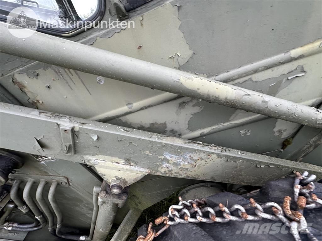 Volvo BM 218 Pyöräpuskutraktori