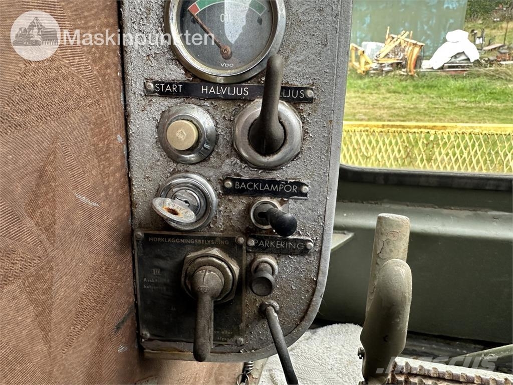 Volvo BM 218 Pyöräpuskutraktori
