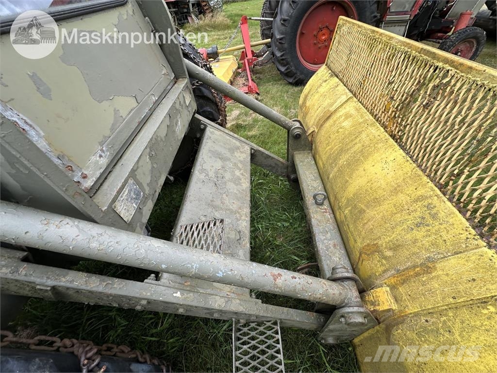 Volvo BM 218 Pyöräpuskutraktori