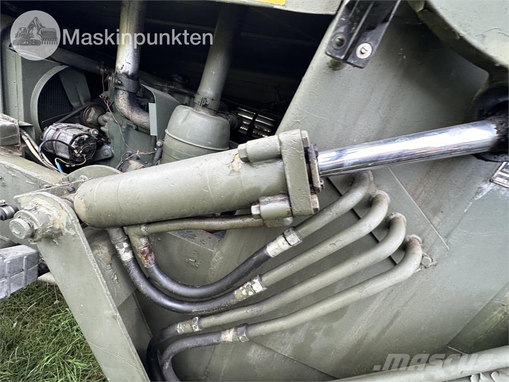 Volvo BM 218 Pyöräpuskutraktori