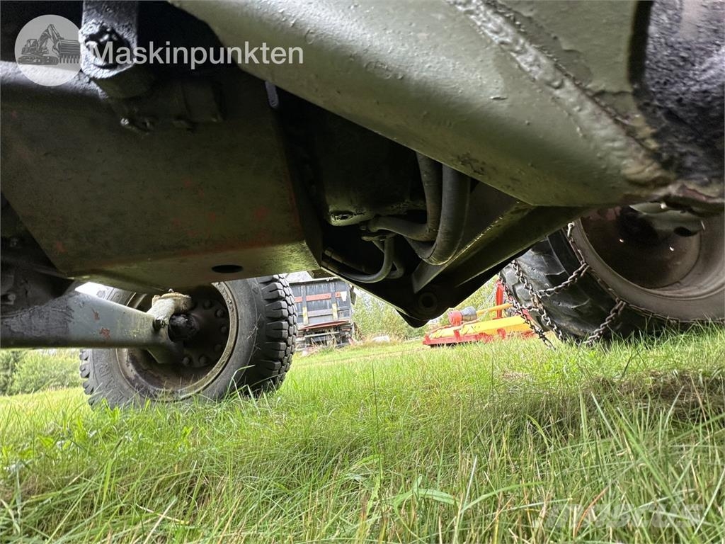 Volvo BM 218 Pyöräpuskutraktori