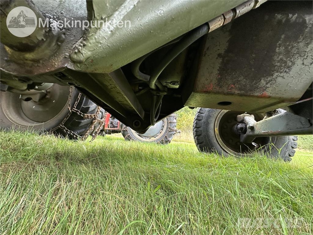 Volvo BM 218 Pyöräpuskutraktori