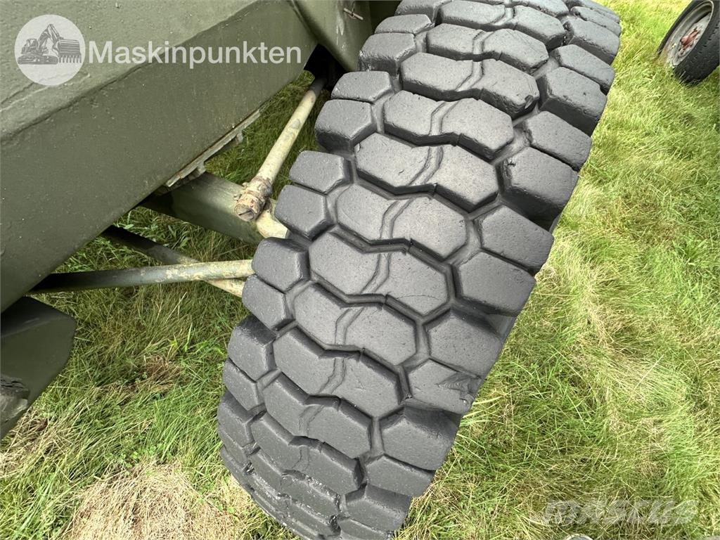 Volvo BM 218 Pyöräpuskutraktori