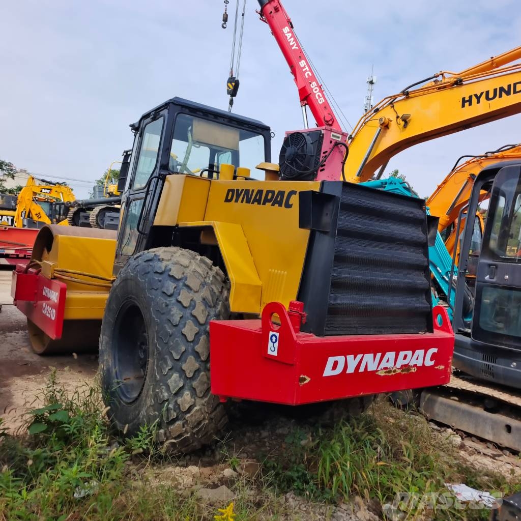 Dynapac CA 251 D 28th Anniversary Promotion Price 单轮压路机