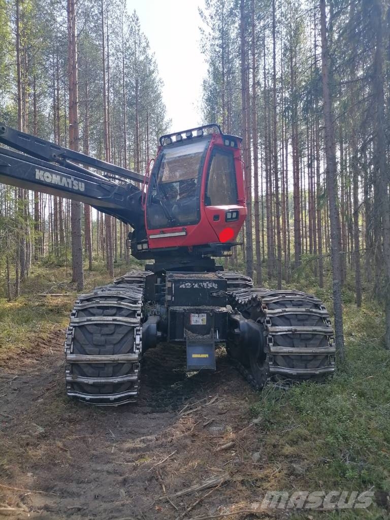 Komatsu 931 XC حصادات
