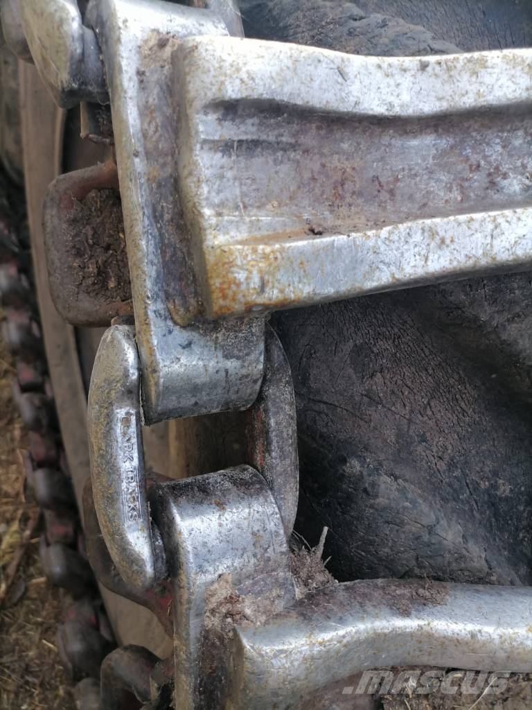 Komatsu 931 XC حصادات