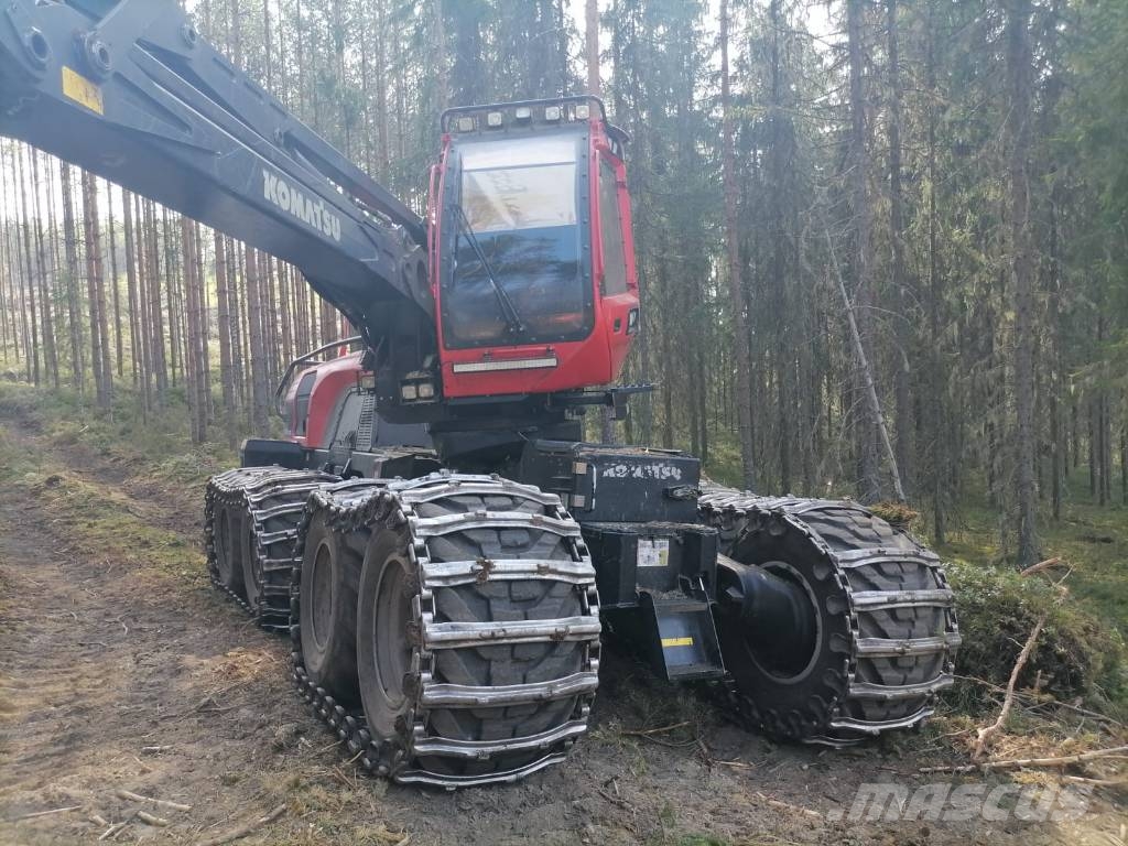 Komatsu 931 XC حصادات