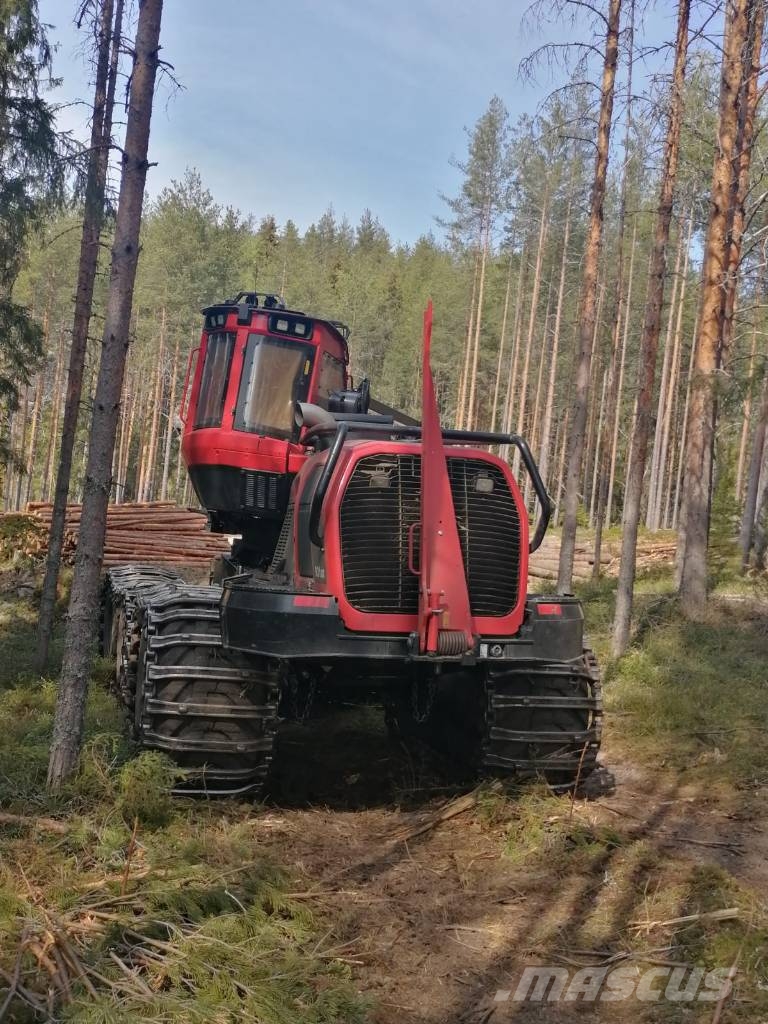 Komatsu 931 XC حصادات