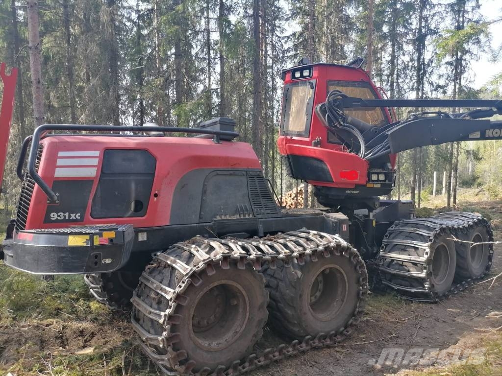 Komatsu 931 XC حصادات