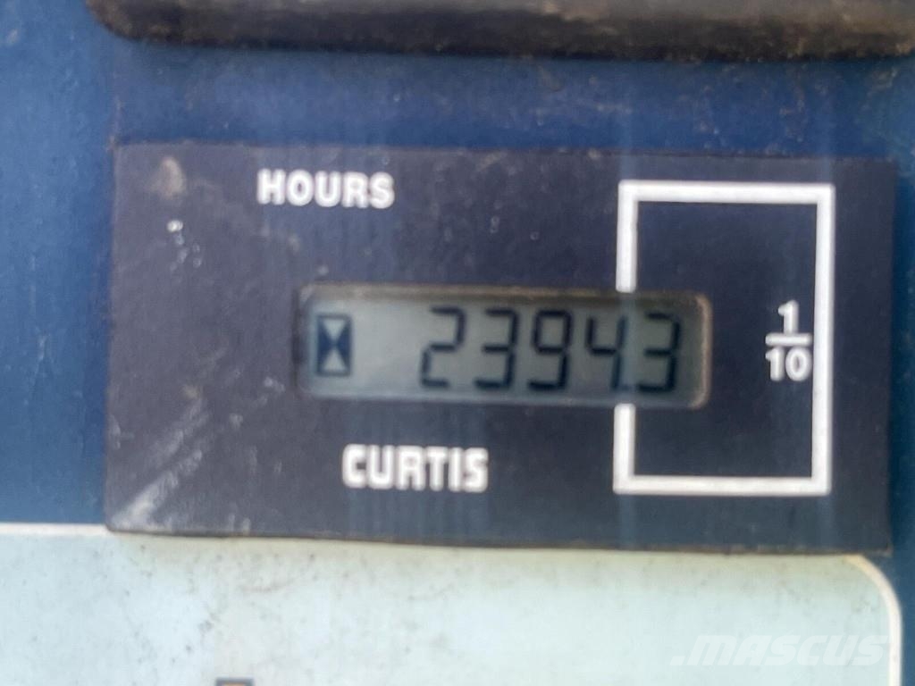 Dino 135 T Citi pacēlāji un platformas