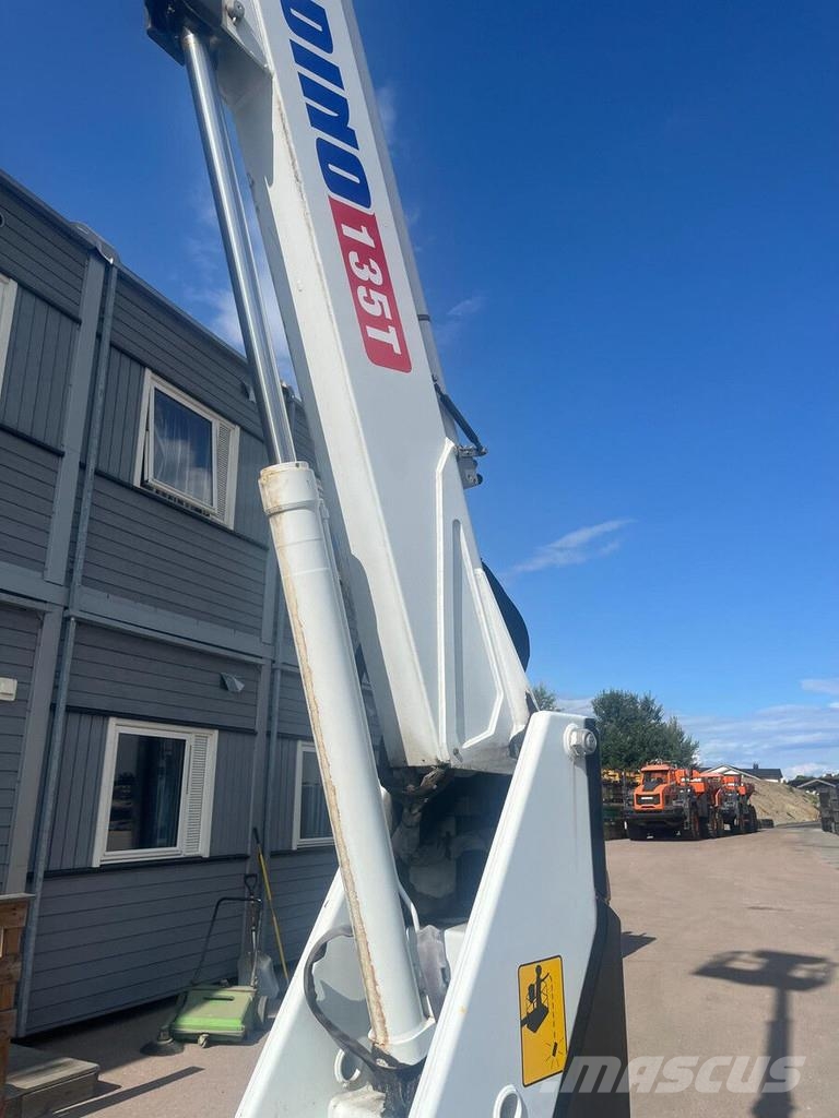 Dino 135 T Citi pacēlāji un platformas