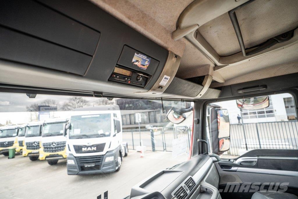 MAN TGS 35.400 BB - PALFINGER 1750/3XH.2 Vrachtwagen met containersysteem