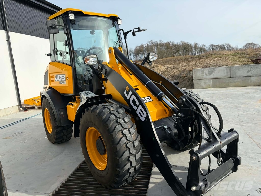 JCB 409 Agri Cargadoras multifunción