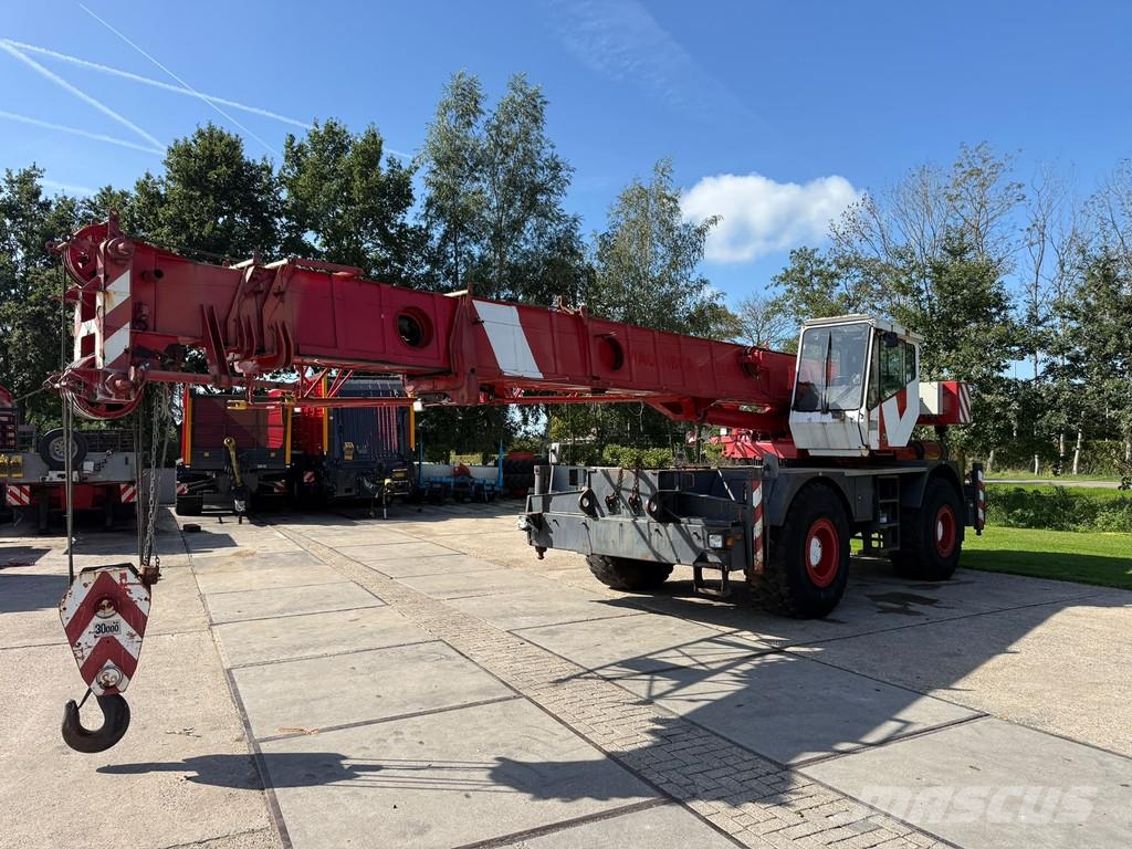 Grove RT 630 C rough Ruw terrain crane 30 ton 4x4 Hijskr Terepdaruk