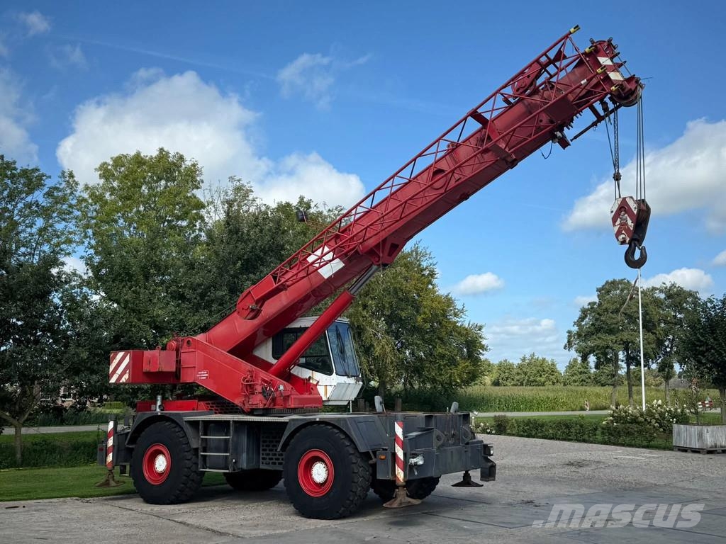 Grove RT 630 C rough Ruw terrain crane 30 ton 4x4 Hijskr Terepdaruk