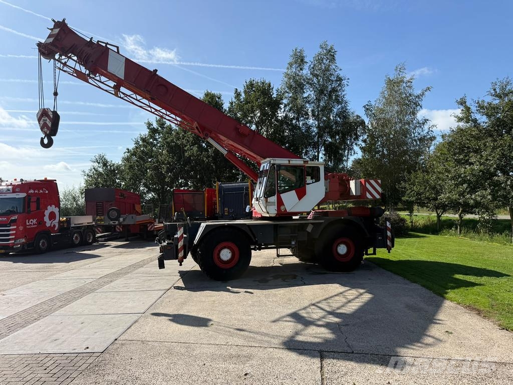 Grove RT 630 C rough Ruw terrain crane 30 ton 4x4 Hijskr Terepdaruk