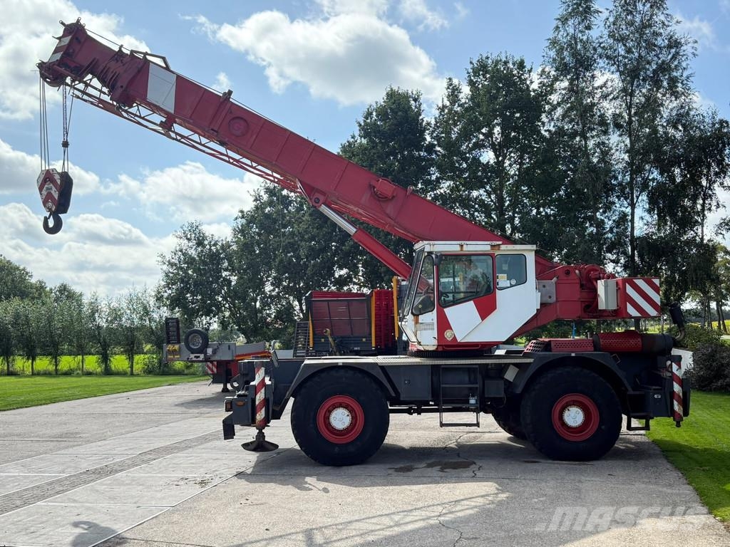Grove RT 630 C rough Ruw terrain crane 30 ton 4x4 Hijskr Terepdaruk