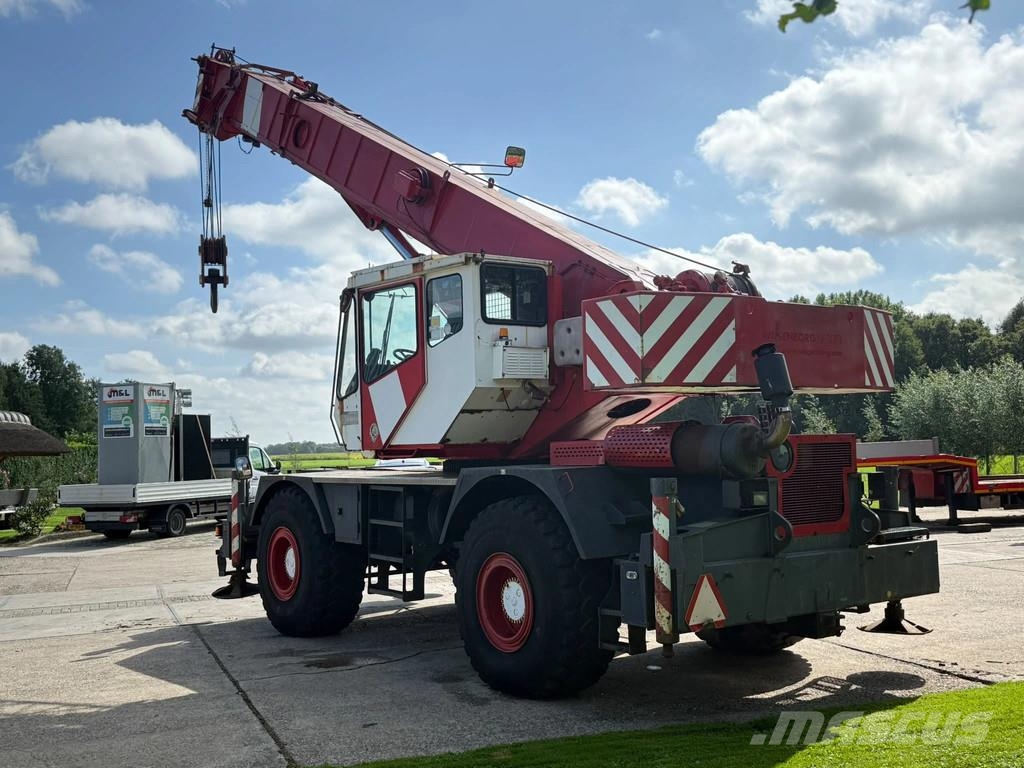 Grove RT 630 C rough Ruw terrain crane 30 ton 4x4 Hijskr Terepdaruk