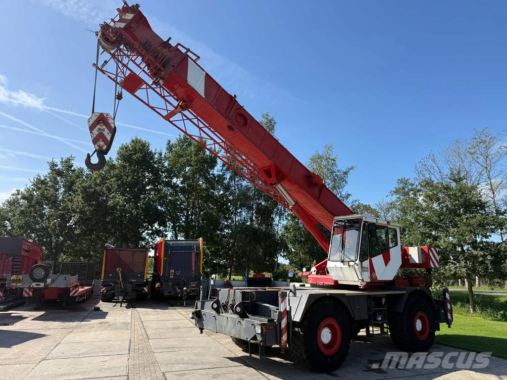 Grove RT 630 C rough Ruw terrain crane 30 ton 4x4 Hijskr Terepdaruk