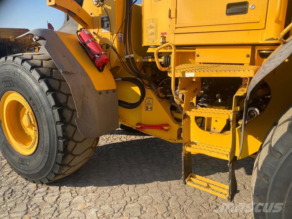 Volvo L110 E . 輪胎式裝載機