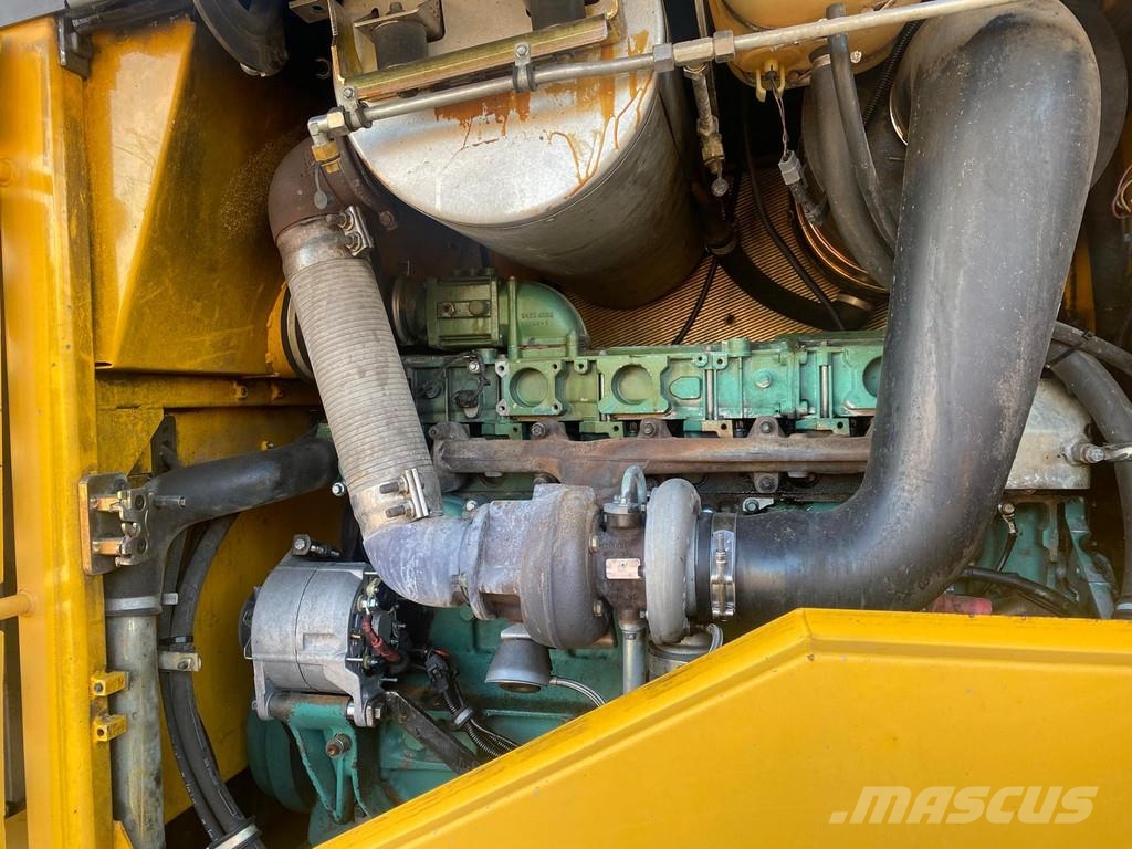 Volvo L110 E . 輪胎式裝載機