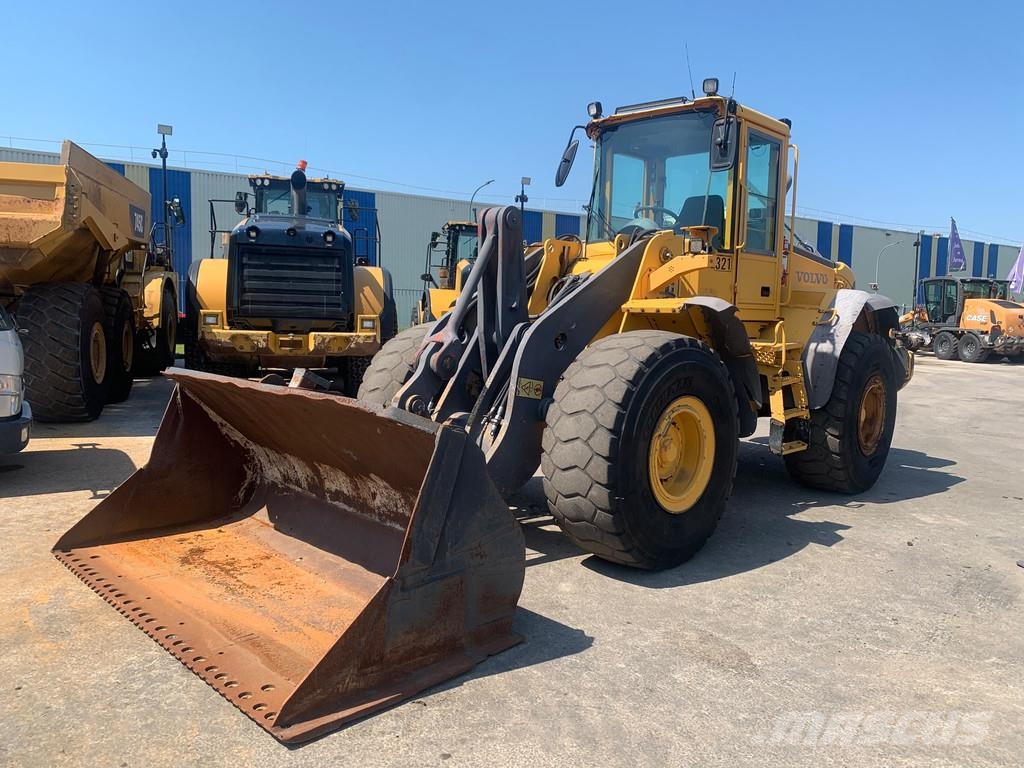 Volvo L110 E . 輪胎式裝載機